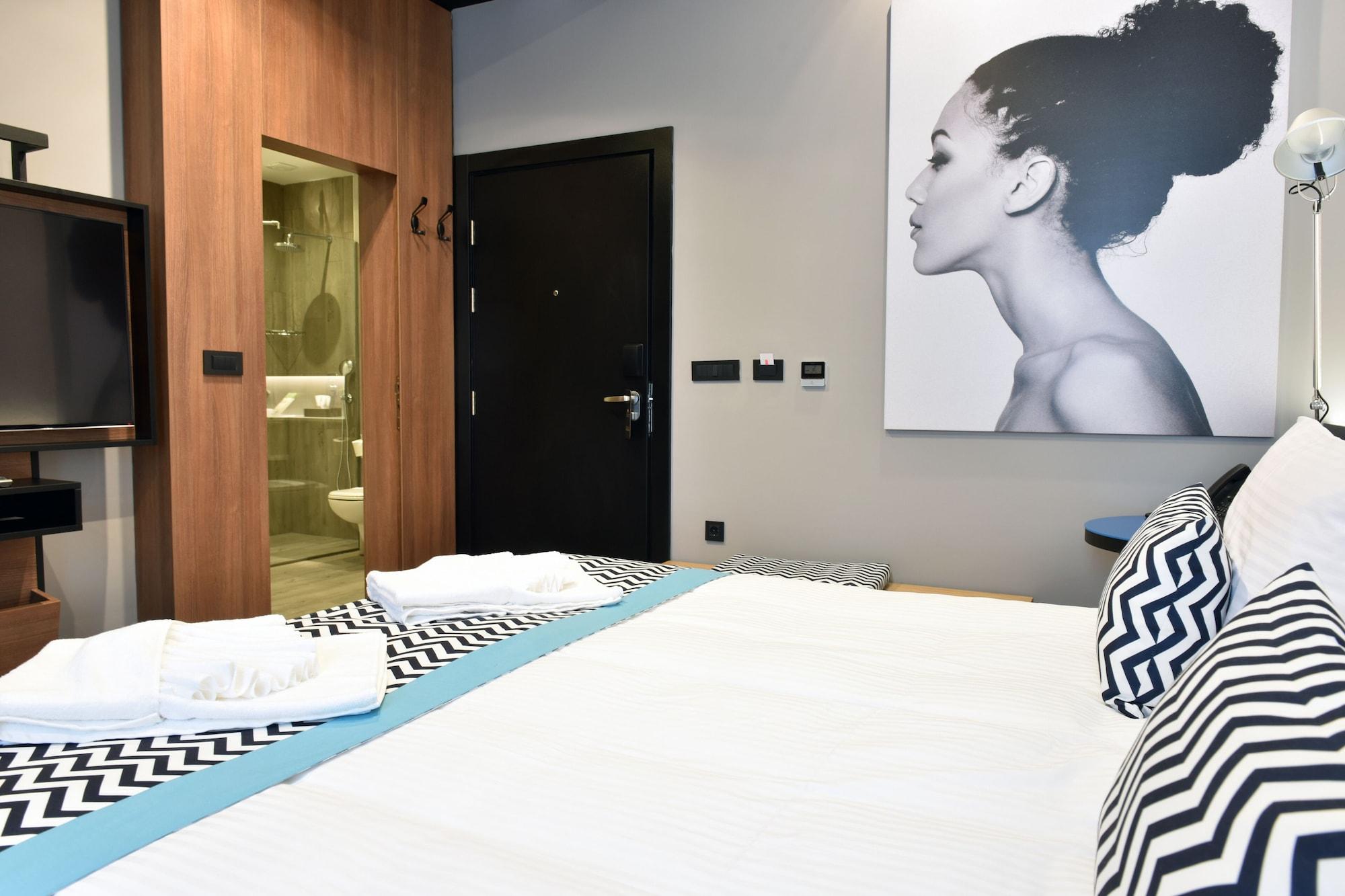 Hotel Panoramika Design&Spa Skopje Buitenkant foto