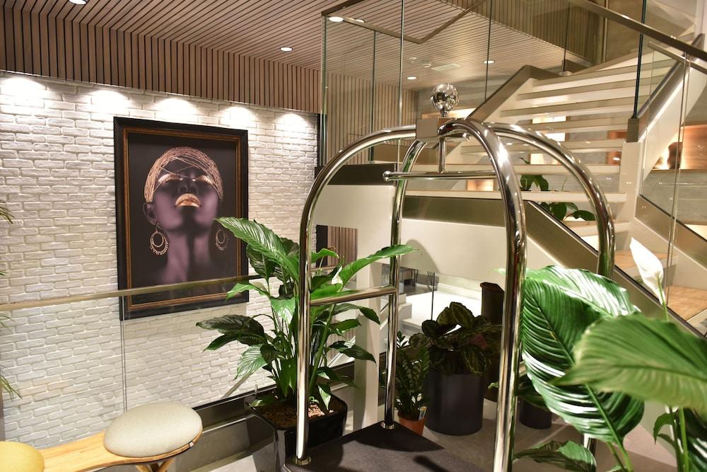 Hotel Panoramika Design&Spa Skopje Buitenkant foto